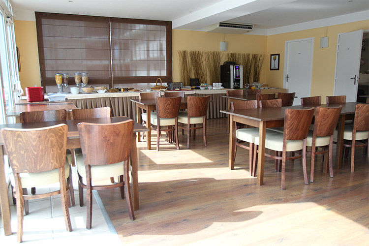 Vacanceole - Le Domaine Du Chateau - La Rochelle / Ile De Re Lagord Restoran fotoğraf