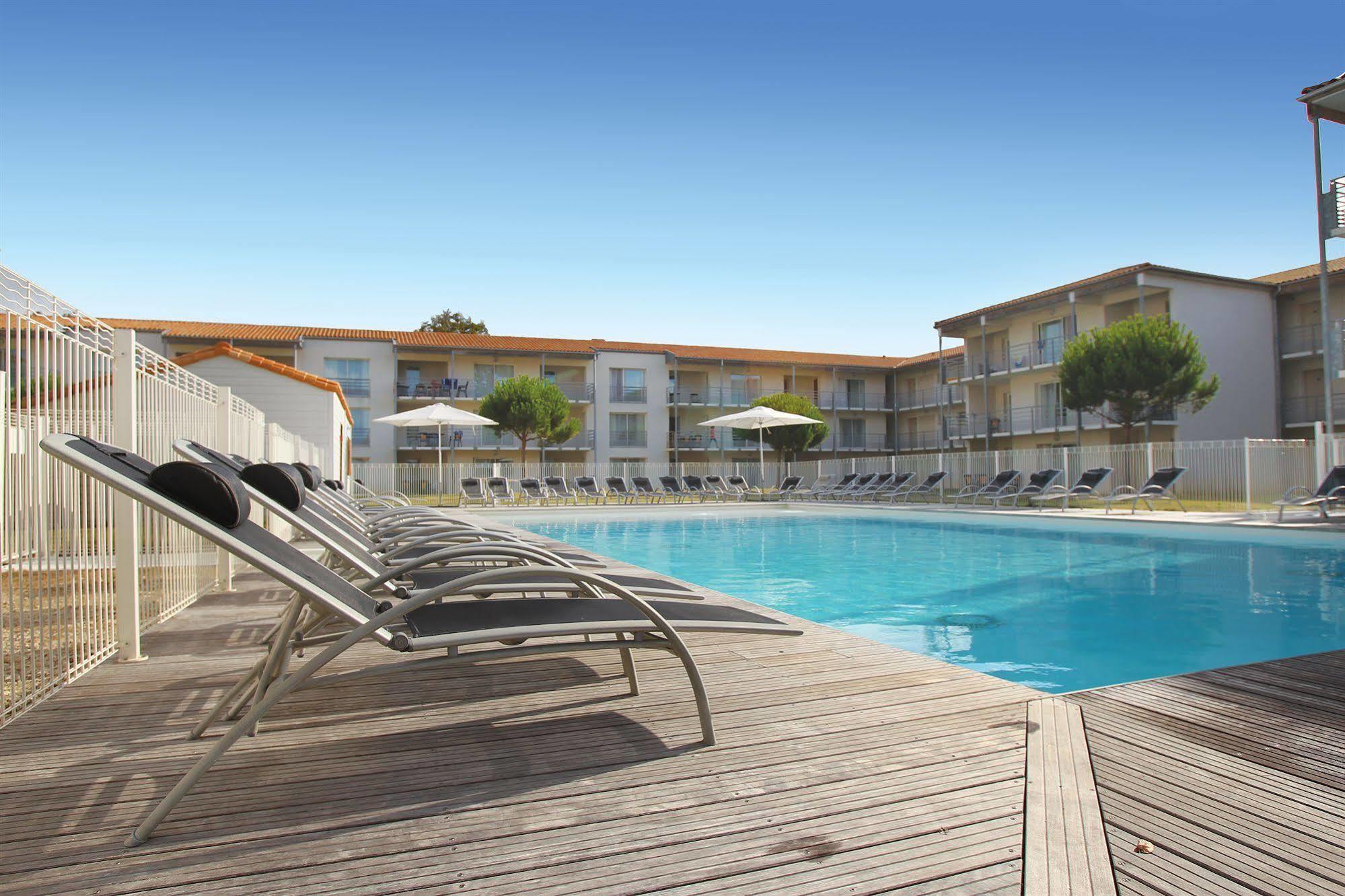 Vacanceole - Le Domaine Du Chateau - La Rochelle / Ile De Re Lagord Konforlar fotoğraf